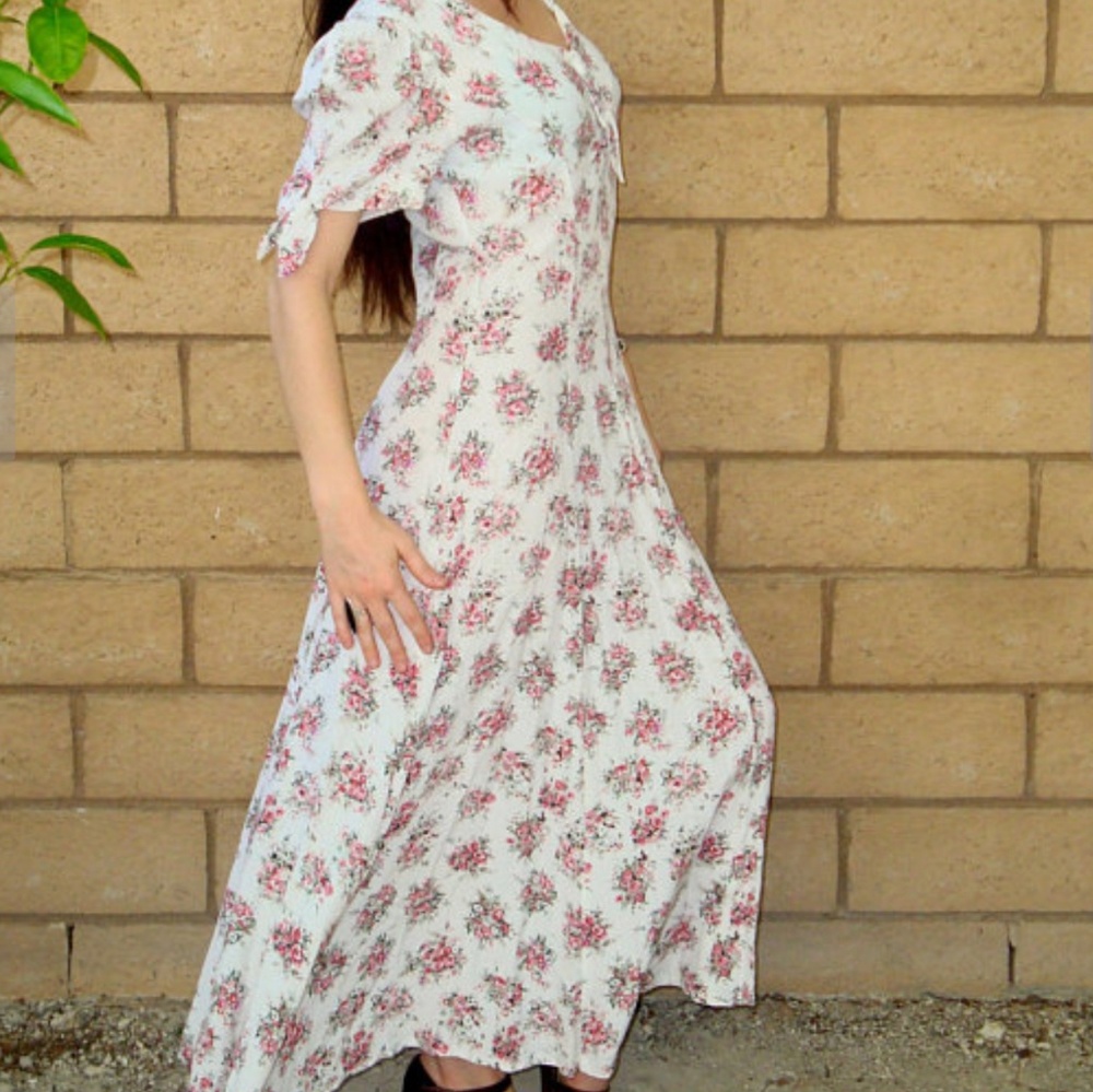 Vintage 90s White Floral w/Pink Roses Maxi Dress